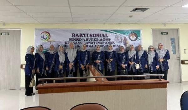 RSUD Arifin Achmad Edukasi Masyarakat Cegah Osteoporosis
