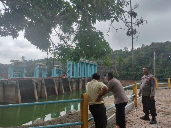 Aliran Air Masuk dan Keluar Waduk PLTA Koto Panjang Seimbang