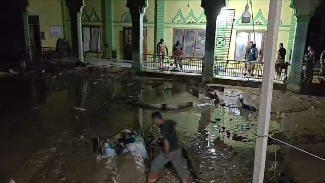 Diutus Plt Gubri, Tim Satpol PP Riau Selesai Jalankan Misi Pemulihan Fasilitas Umum Korban Bencana Aceh