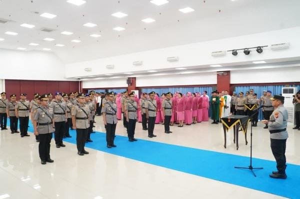 Pejabat Utama dan Kapolres Polda Riau Dilantik, Ini Daftarnya