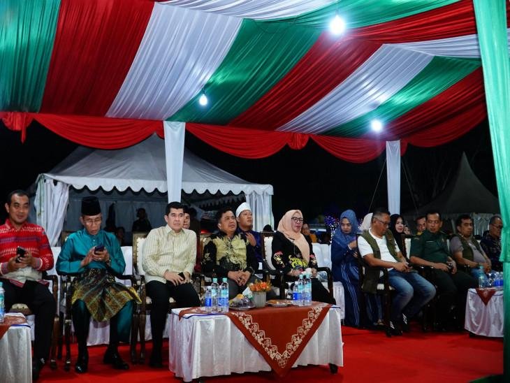 Tampilkan Beragam Hiburan dan Karya Seni Tradisional, Pesta Rakyat “Kampar Di Hati” Resmi Ditutup