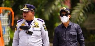 Dilintasi Kendaraan Overload, Jembatan Darurat di Sinambek Kuansing Nyaris Ambruk