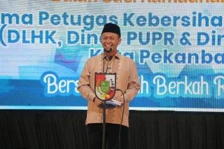 Wali Kota Pekanbaru Apresiasi Petugas Kebersihan, Janjikan Kenaikan Gaji Jika Raih Adipura