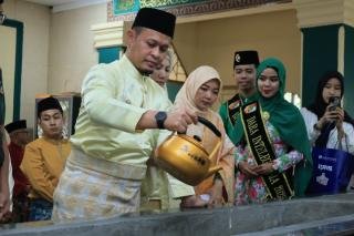 Jelang Ramadan 1447 H, Wali Kota Pekanbaru Ziarah ke Makam Marhum Pekan