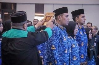 Wali Kota Pekanbaru Kukuhkan Ratusan PNS Formasi 2024, Ingatkan Soal Tanggung Jawab sebagai Pelayan Masyarakat